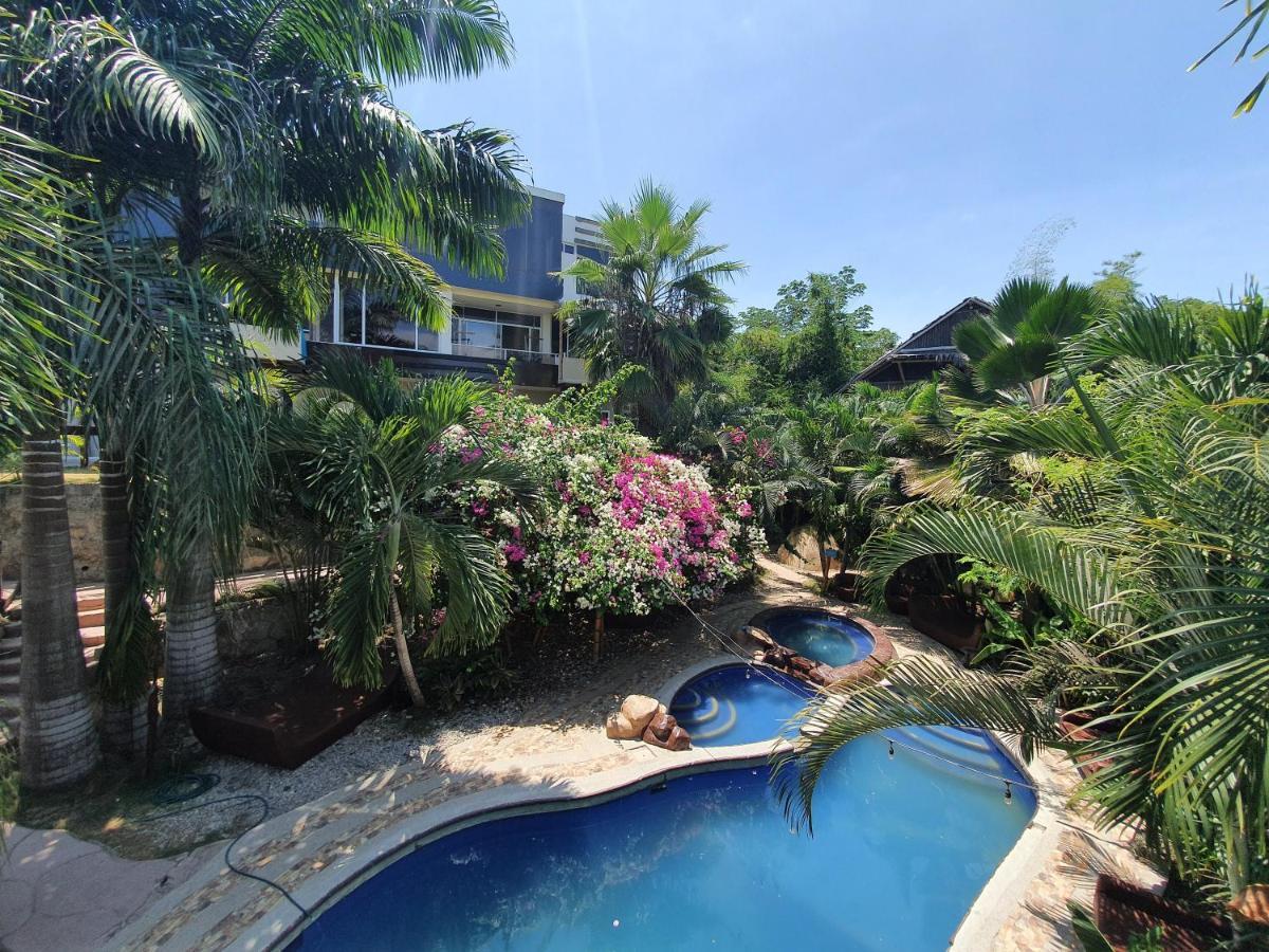 Me Hotel & Villas - Montanita Estates المظهر الخارجي الصورة